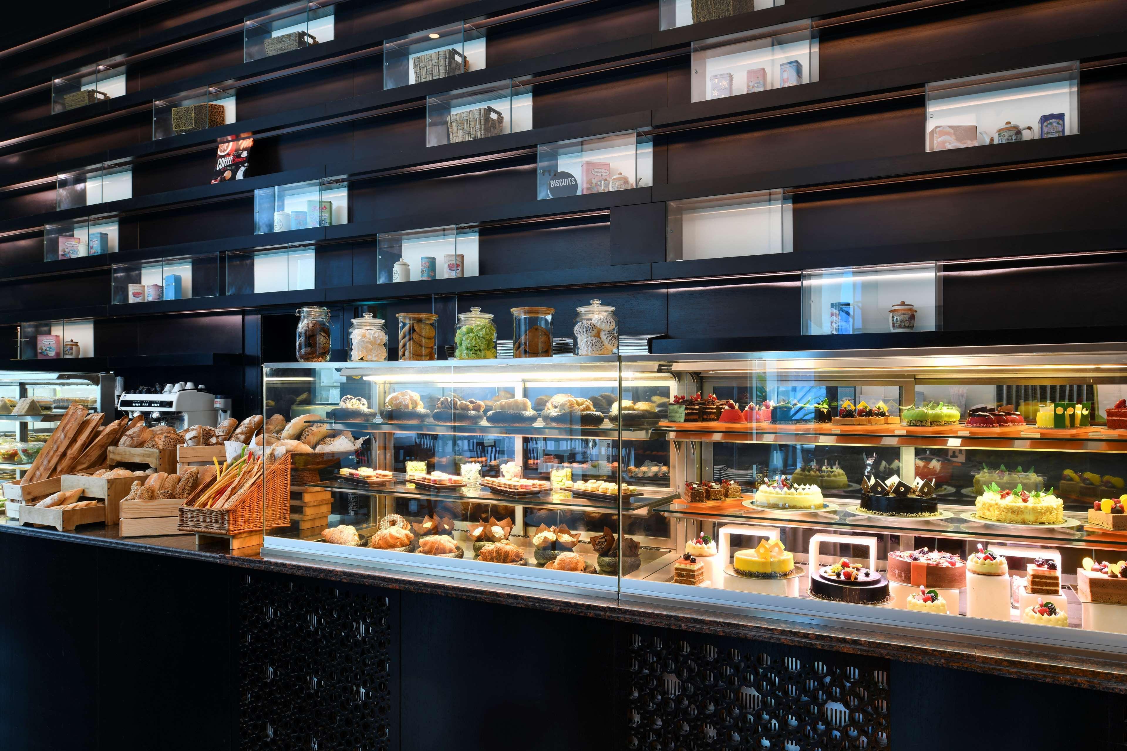 Kempinski Residences & Suites, Aparthotel