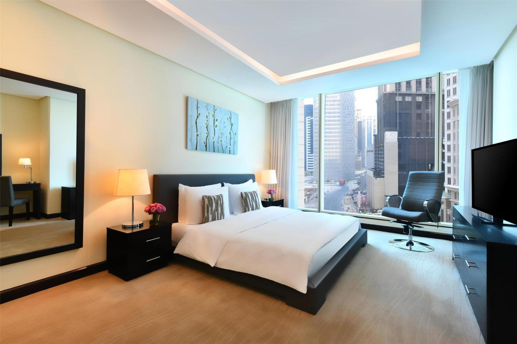 Kempinski Residences & Suites, 5*
