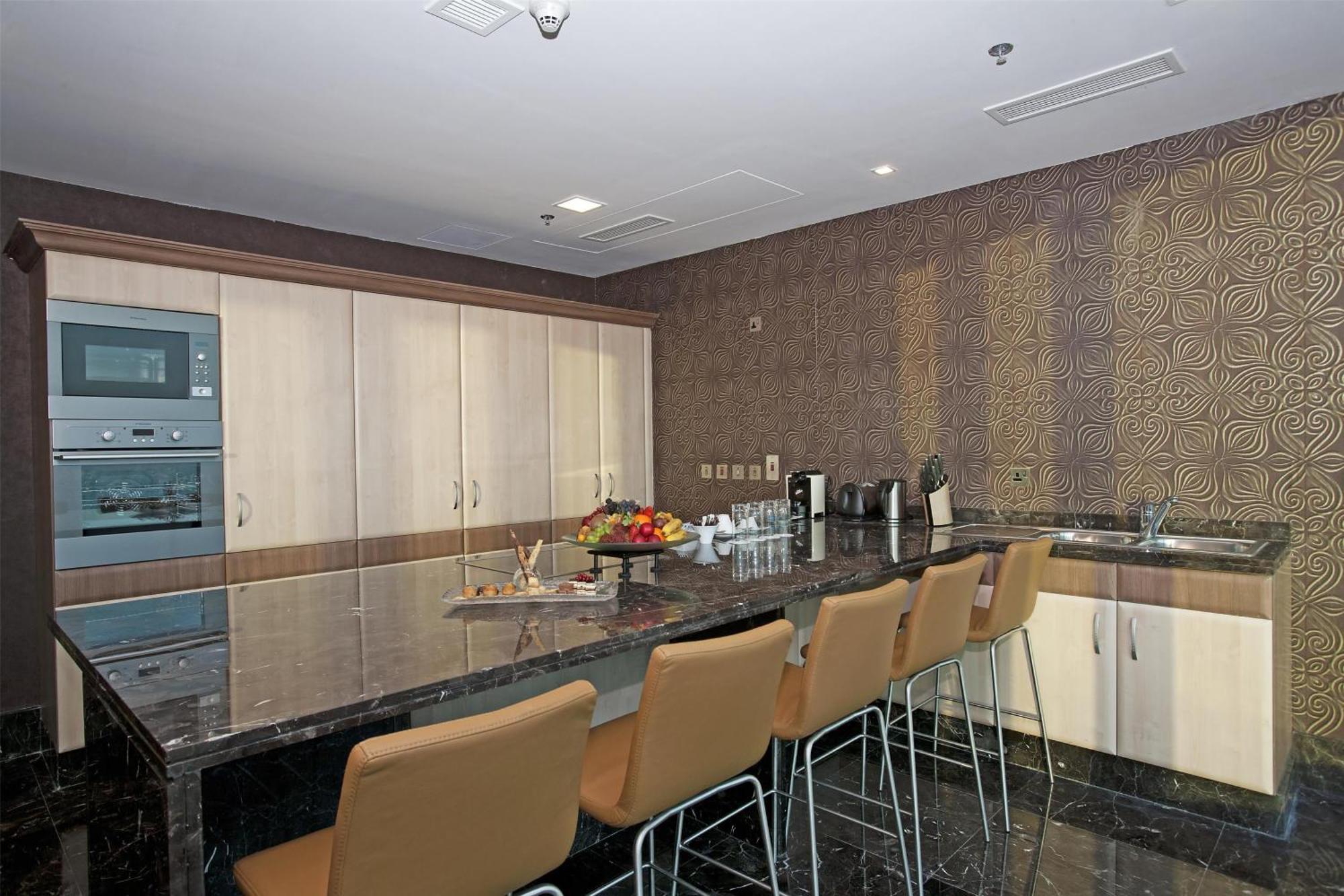 Kempinski Residences & Suites, Appart hôtel 5*